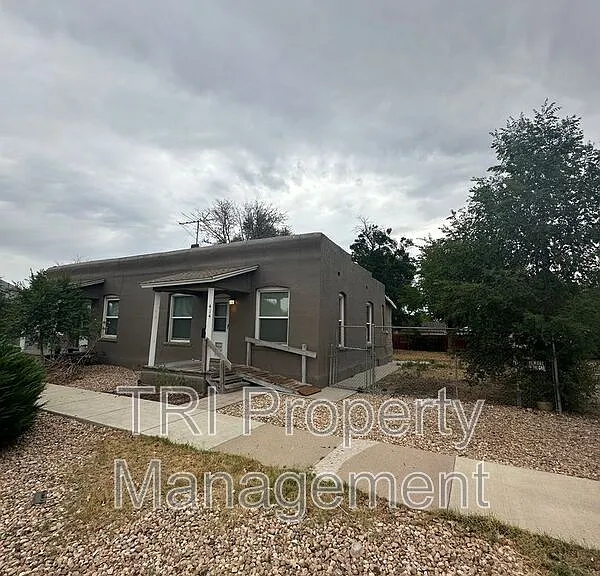 414 13th Ave — Photo 1