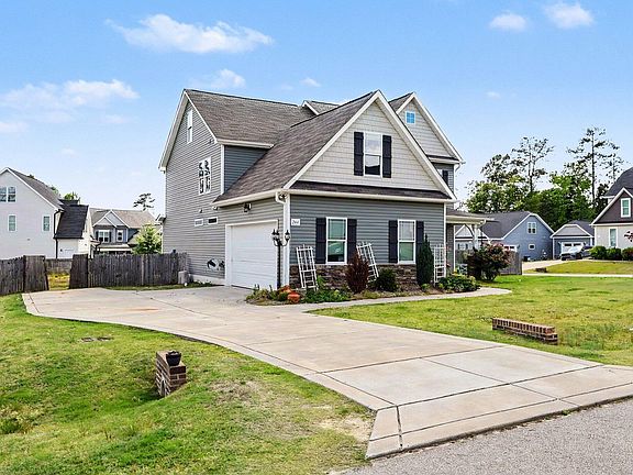 3rd image of 244 Elway Dr