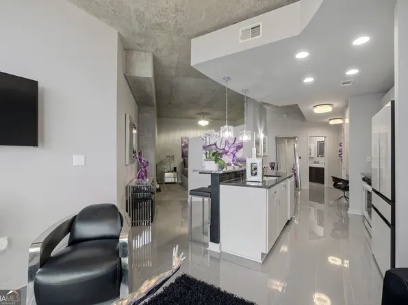400 W Peachtree St NW Unit 2914, Atlanta, GA 30308