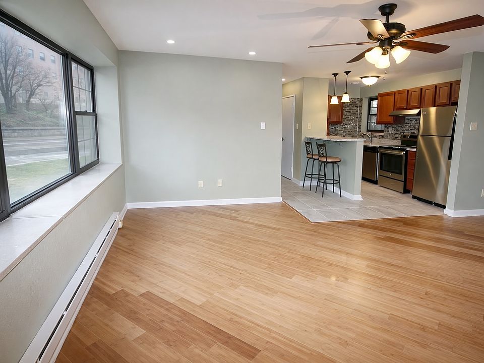 1st image of 5925 5th Ave