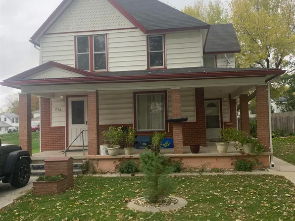 226 2nd Ave SE, Le Mars, IA 51031