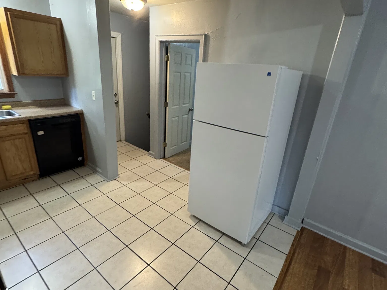 524 Lake Street - 2 — Photo 4