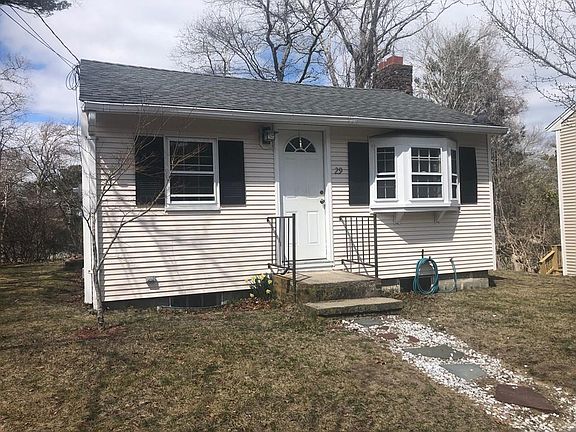 4th image of 29 Briggs Ave