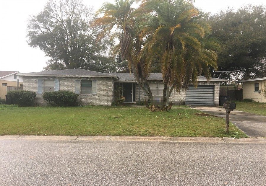 1st image of 7318 Kingsbury Cir