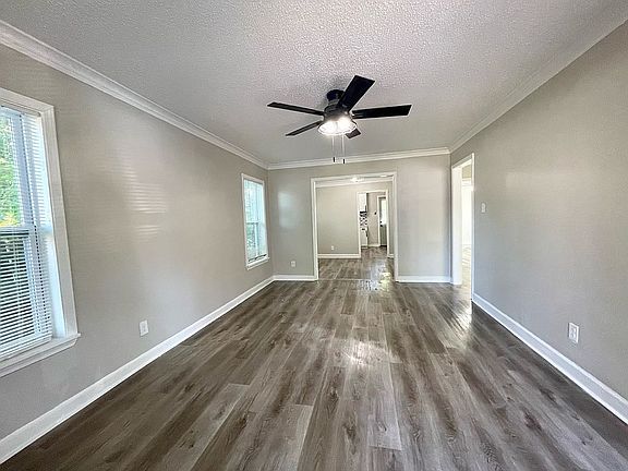 4th image of 3504 Mayfair Ave