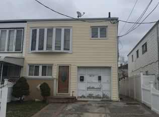 14837 Weller Ln, Jamaica, NY 11422