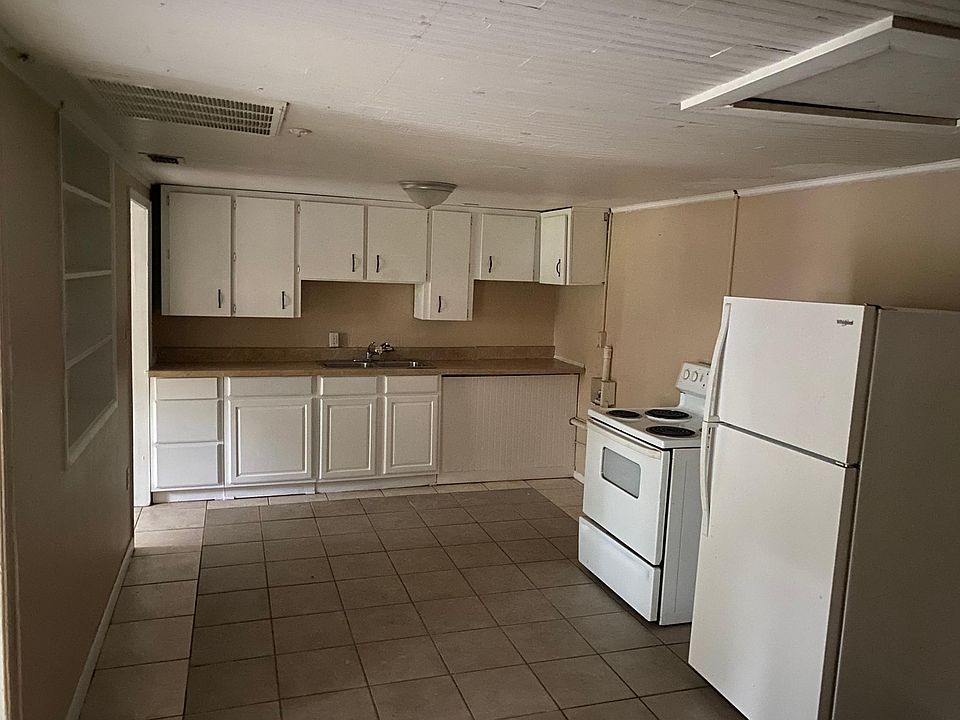 1st image of 3947 State Road 60 E #1