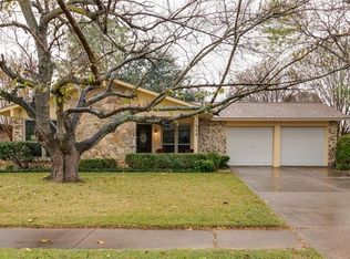 1924 Spanish Trl, Irving, TX 75060