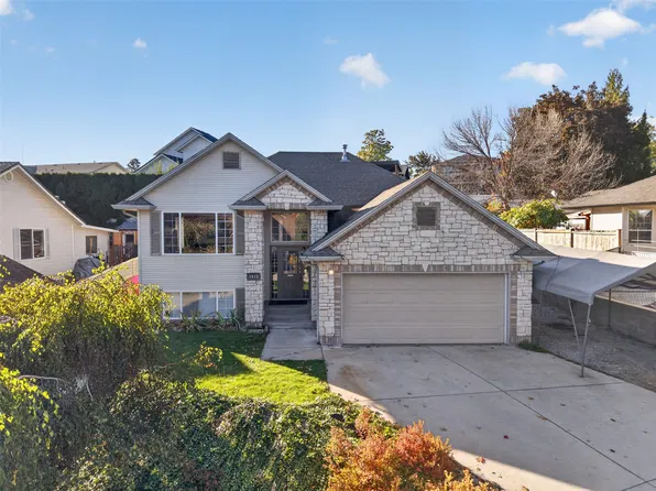 1212 Cerise Dr, Kelowna, BC V1Y 9R8