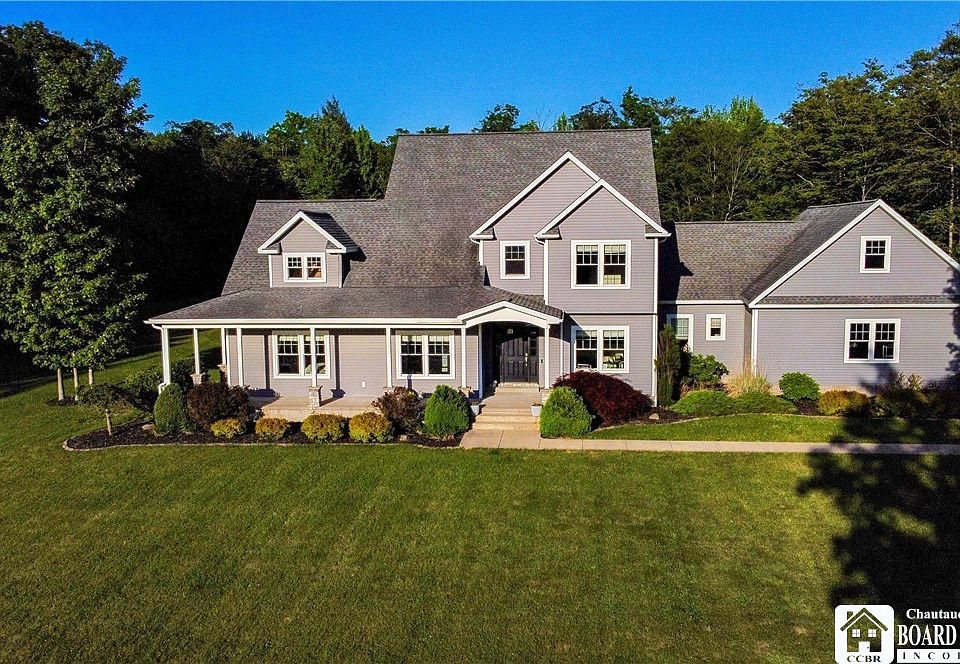 1st image of 404 Cabbage Hill Rd