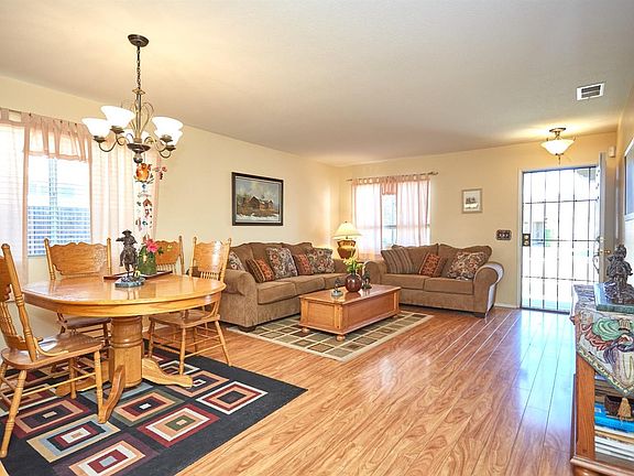 2nd image of 13414 Merry Oaks St