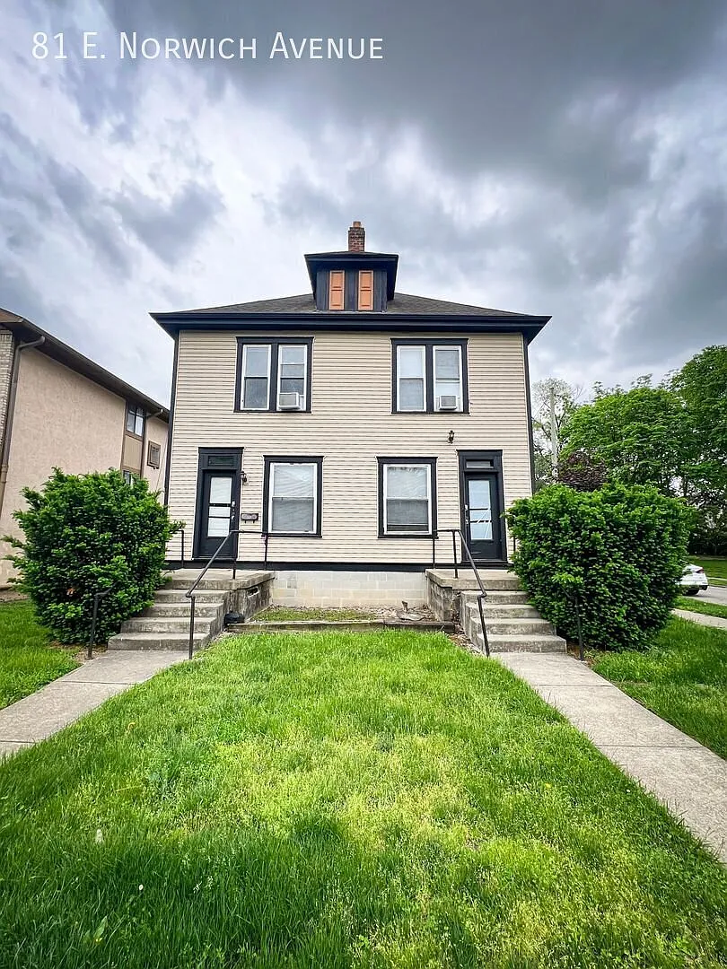 3 Bedroom available for Fall 2027 School Year! — Photo 1