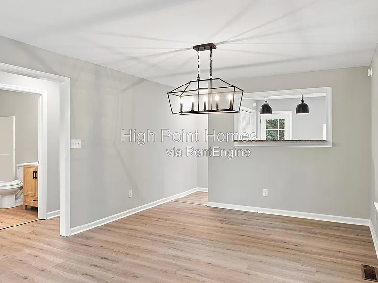 3408 Jones St #1 — Photo 5