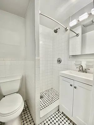 Rented by Waverly Realty Associates | media 17