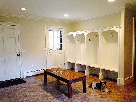 Mudroom (front entrance)