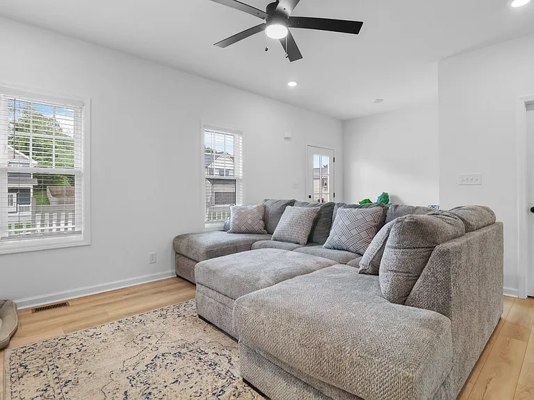 1150 Tybee Dr — Photo 8