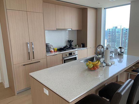 4th image of 44 East Ave #3504