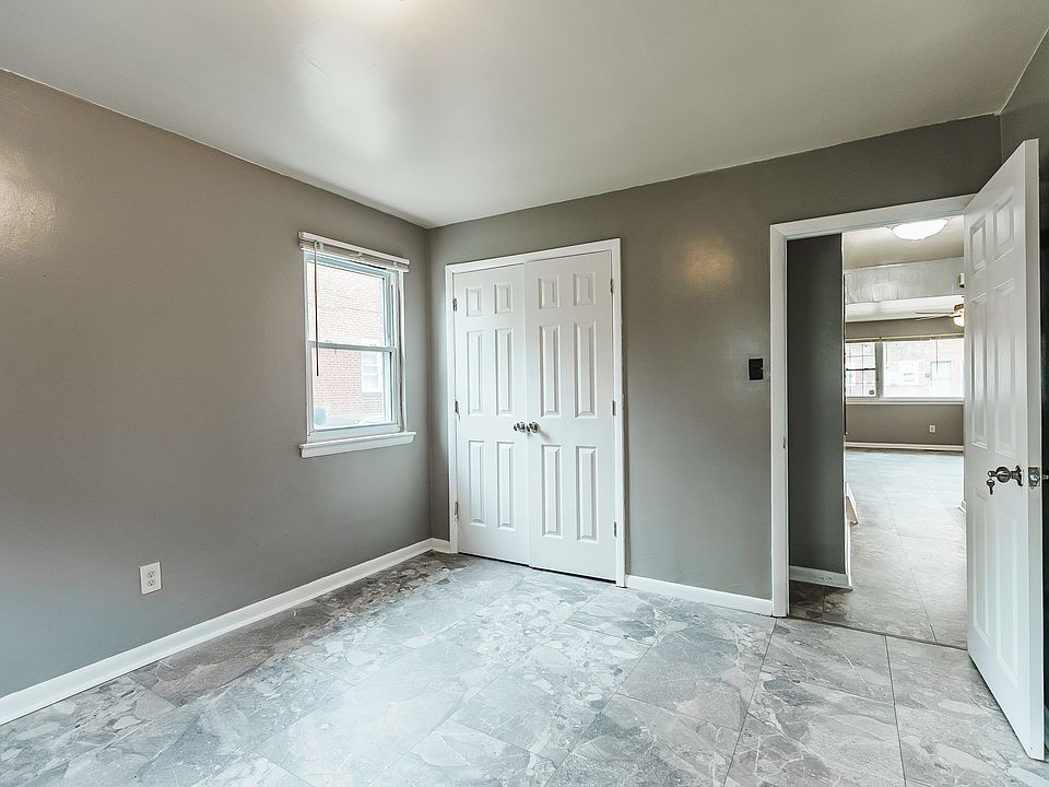 Larger bedroom