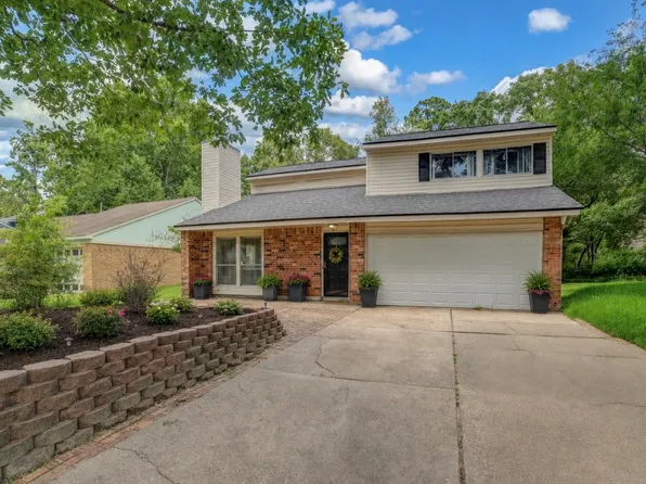 3235 Village Park Dr, Humble, TX 77339