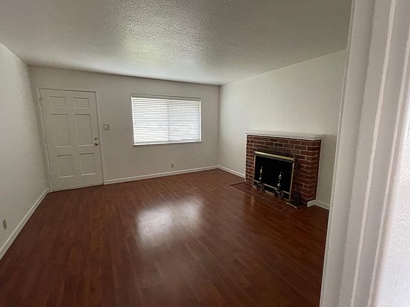 4th image of 421 S Fair Oaks Ave