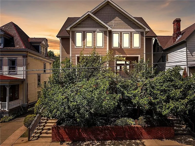 138 Bigham St photo 1