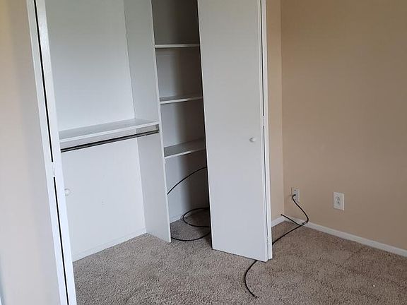 5th image of 9991 Georgetown St