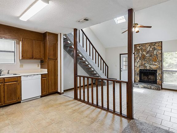 5th image of 7223 Lago Vista Ct