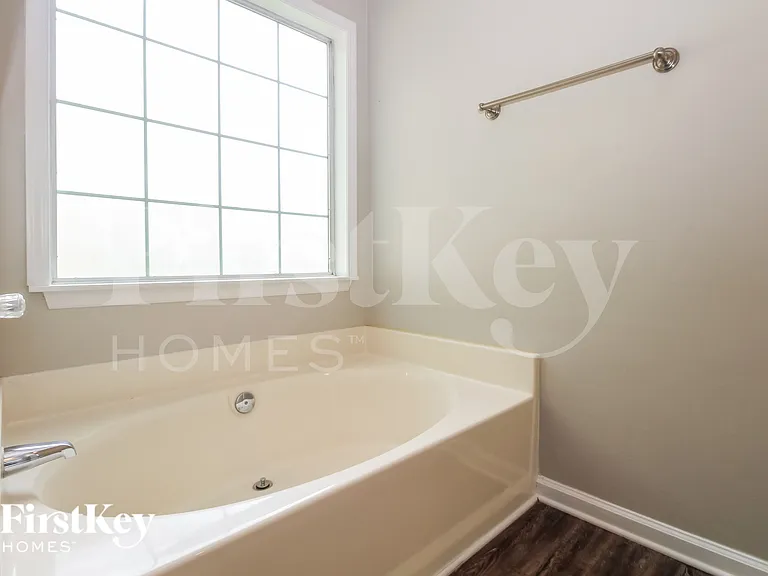 4101 Chimney Springs Ct — Photo 10