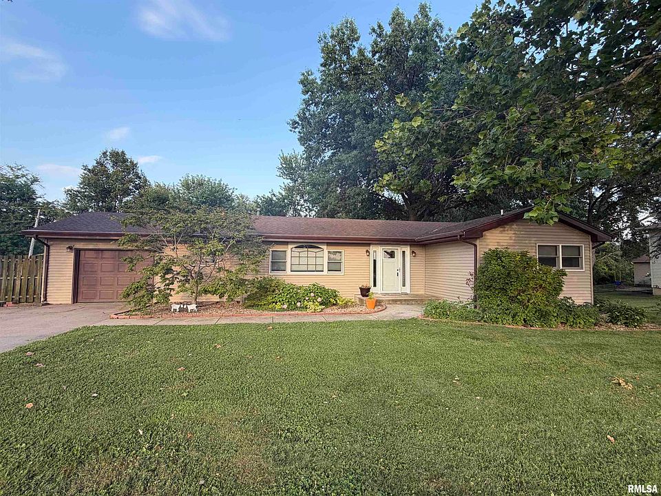 1st image of 319 Robin Rd