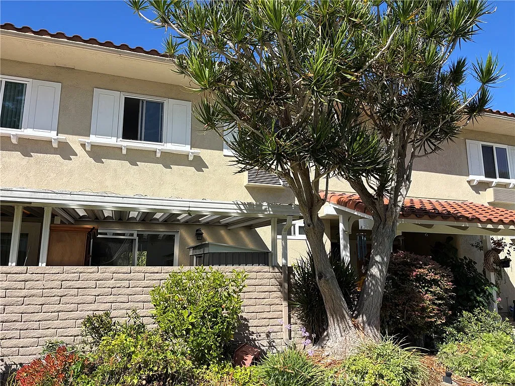 3 bed, 1530 sqft, $3,700 — Photo 1