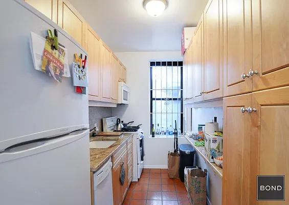 Rented by Bond New York | media 20