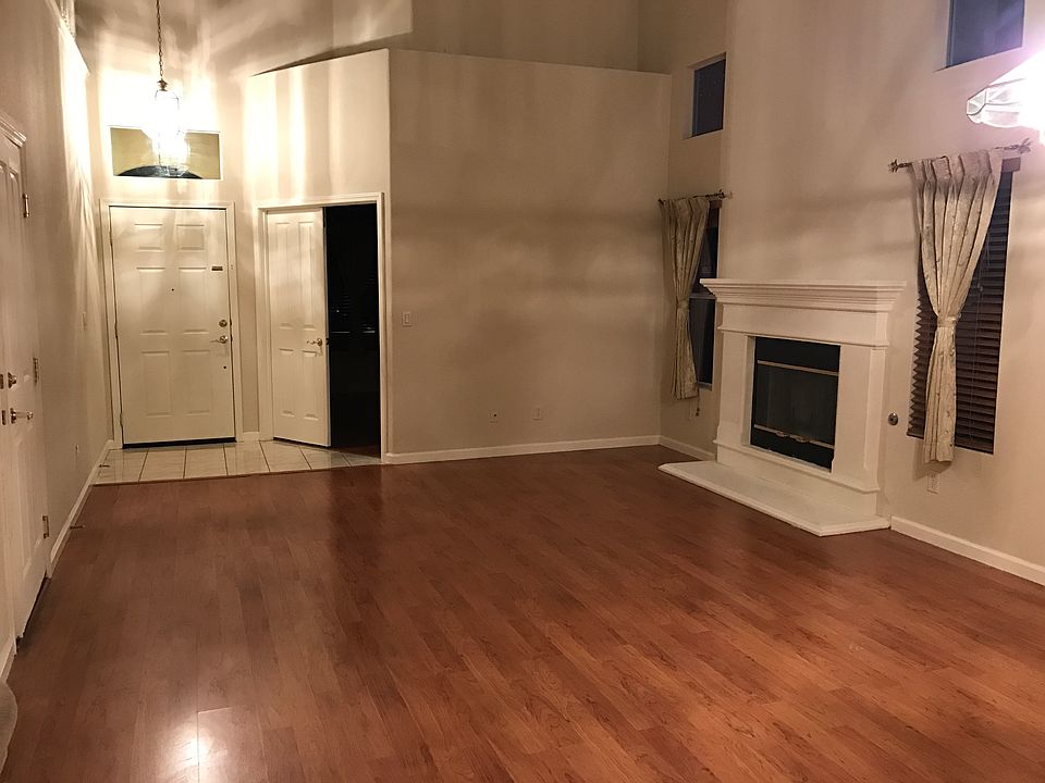 1st image of 225 Warm Springs Dr