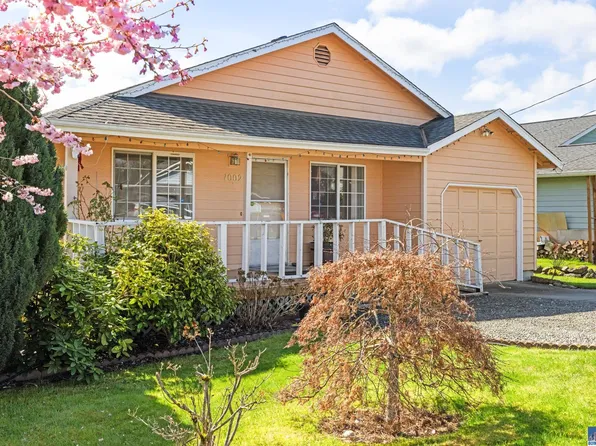 1002 W Glenwood St, Port Angeles, WA 98363