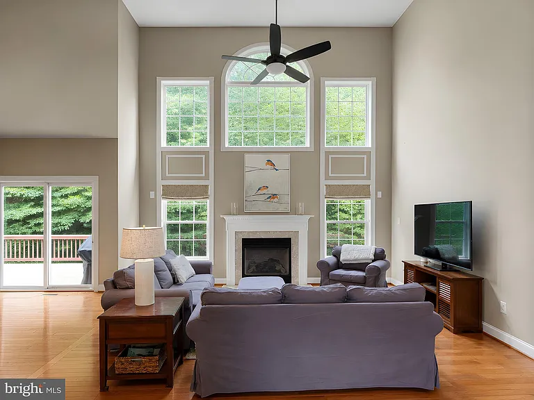 23017 Holloway Ct — Photo 24