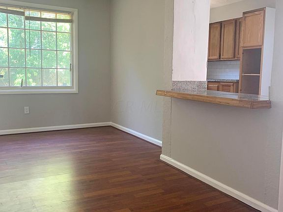 3rd image of 613 N Dawson Ave