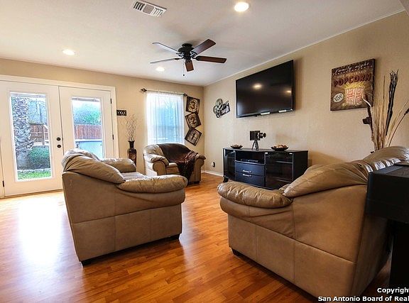 3rd image of 7002 Alsbrook Dr