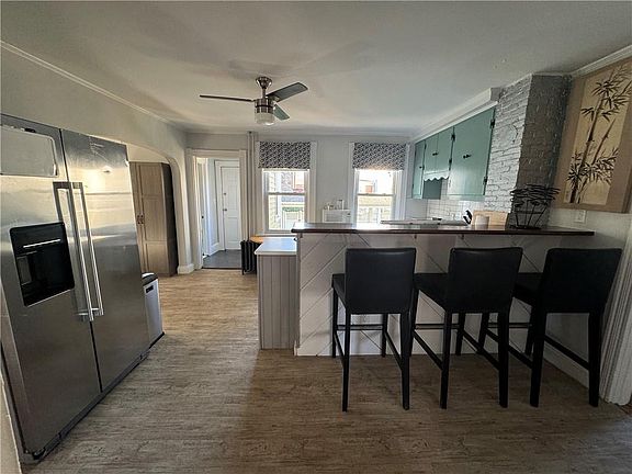 2nd image of 35 Brewer St APT 2