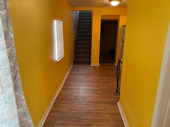 4th image of 348 Keller Ave