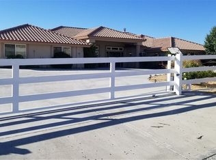 27631 River Rock Rd, Helendale, CA 92342