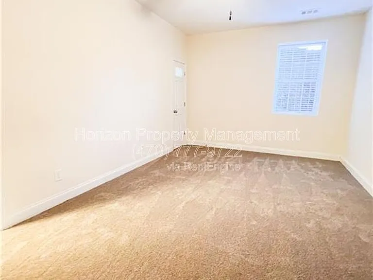 2475 Terrace Vw NW — Photo 16
