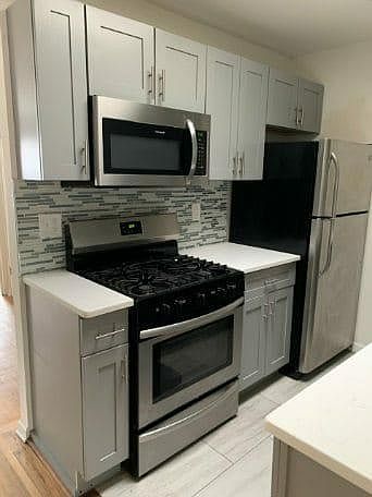1st image of 3053 Randall Ave #2
