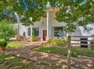 132 Morris Rd, Kerrville, TX 78028