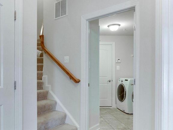 4th image of 13214 Cloppers Mill Dr