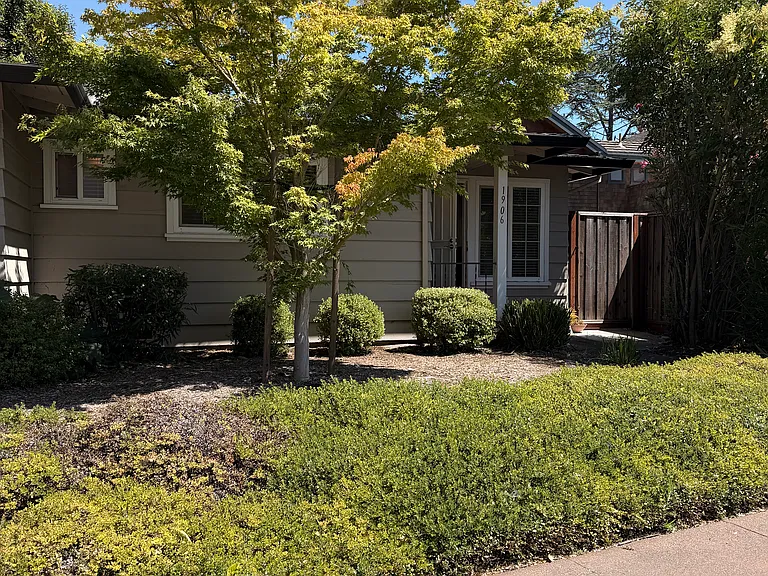 1906 Diamond Ct — Photo 4