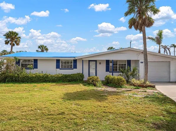 201 84th St, Holmes Beach, FL 34217