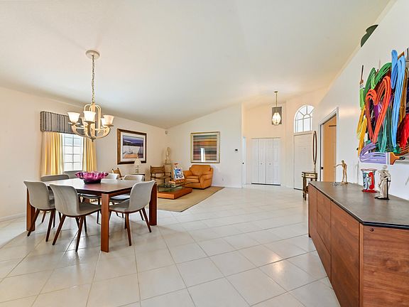5th image of 14066 Glenlyon Court