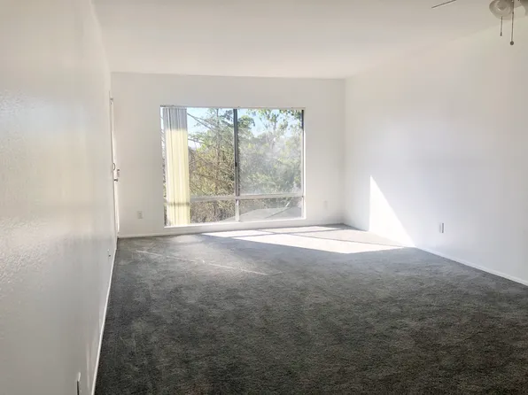 2-8557 Lemon Ave #2, La Mesa, CA 91941