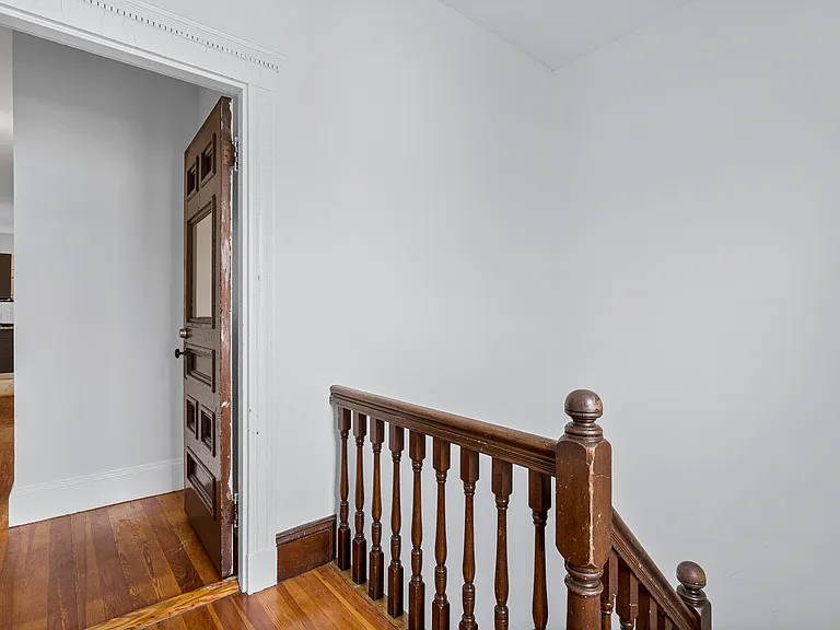 35 Harbor View St #3 — Photo 15