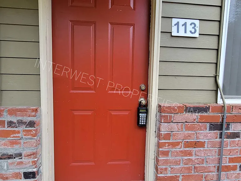 16705 NE Halsey St #113 — Photo 2