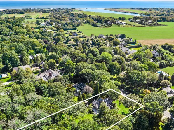 129 Sayres Path, Wainscott, NY 11975